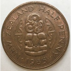 NEW ZEALAND 1965 . HALF 1/2 PENNY . ERROR . PLANCHET FLAW